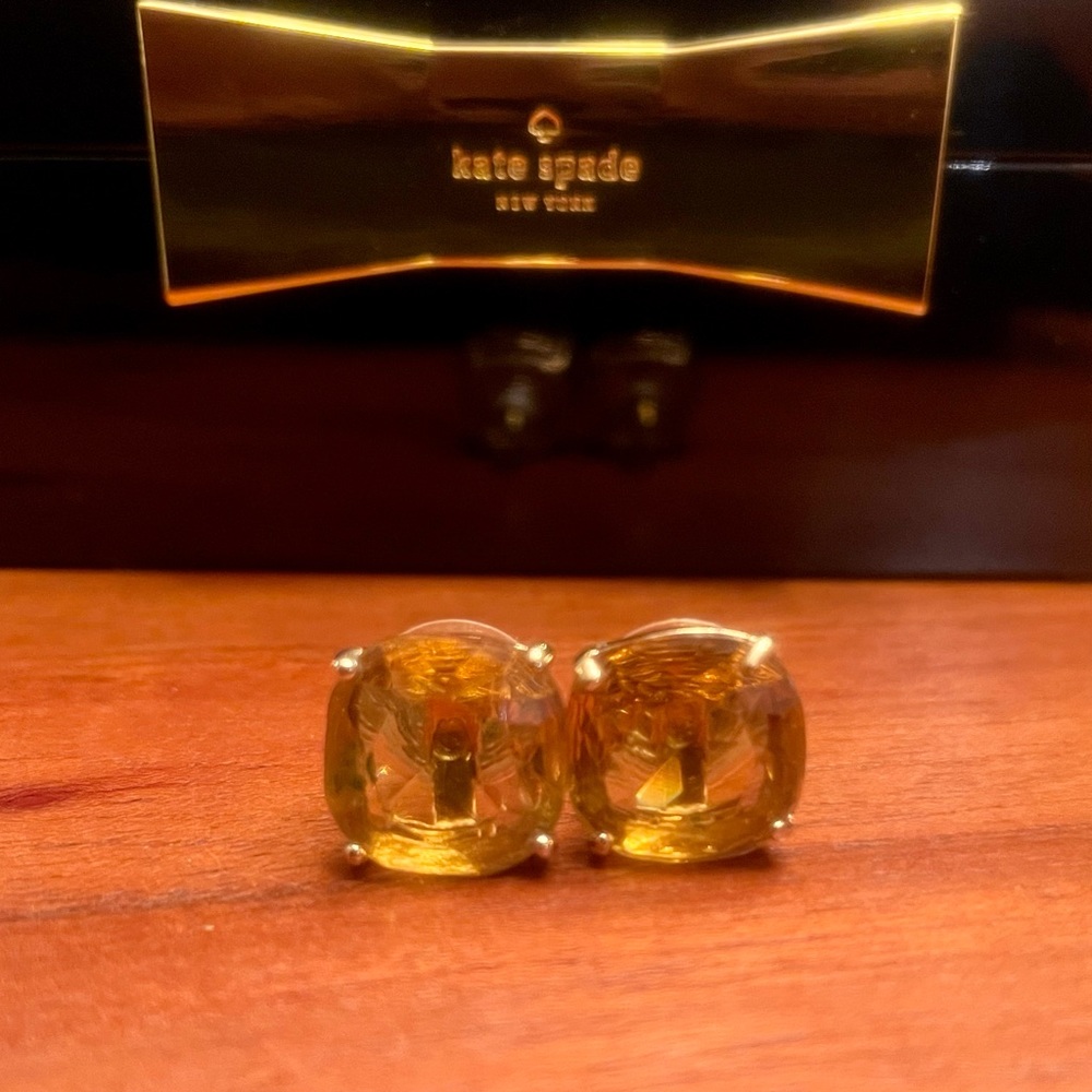 Square Glass Stone Post Studs